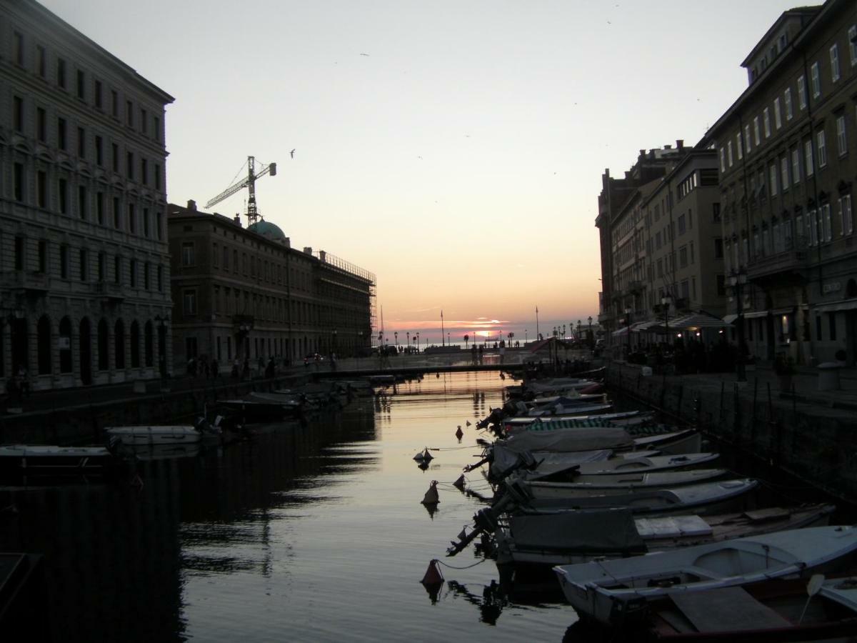 Happy Holidays Welcome Trieste Eksteriør billede